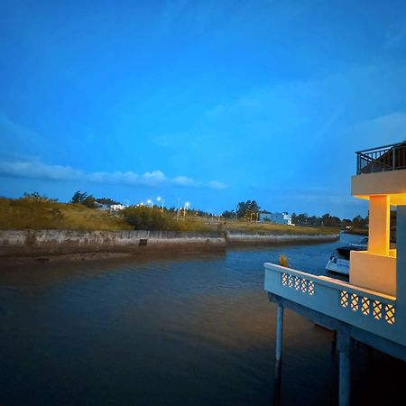 Canoe And Fishing , Free Pickup Villa Batam Exterior foto