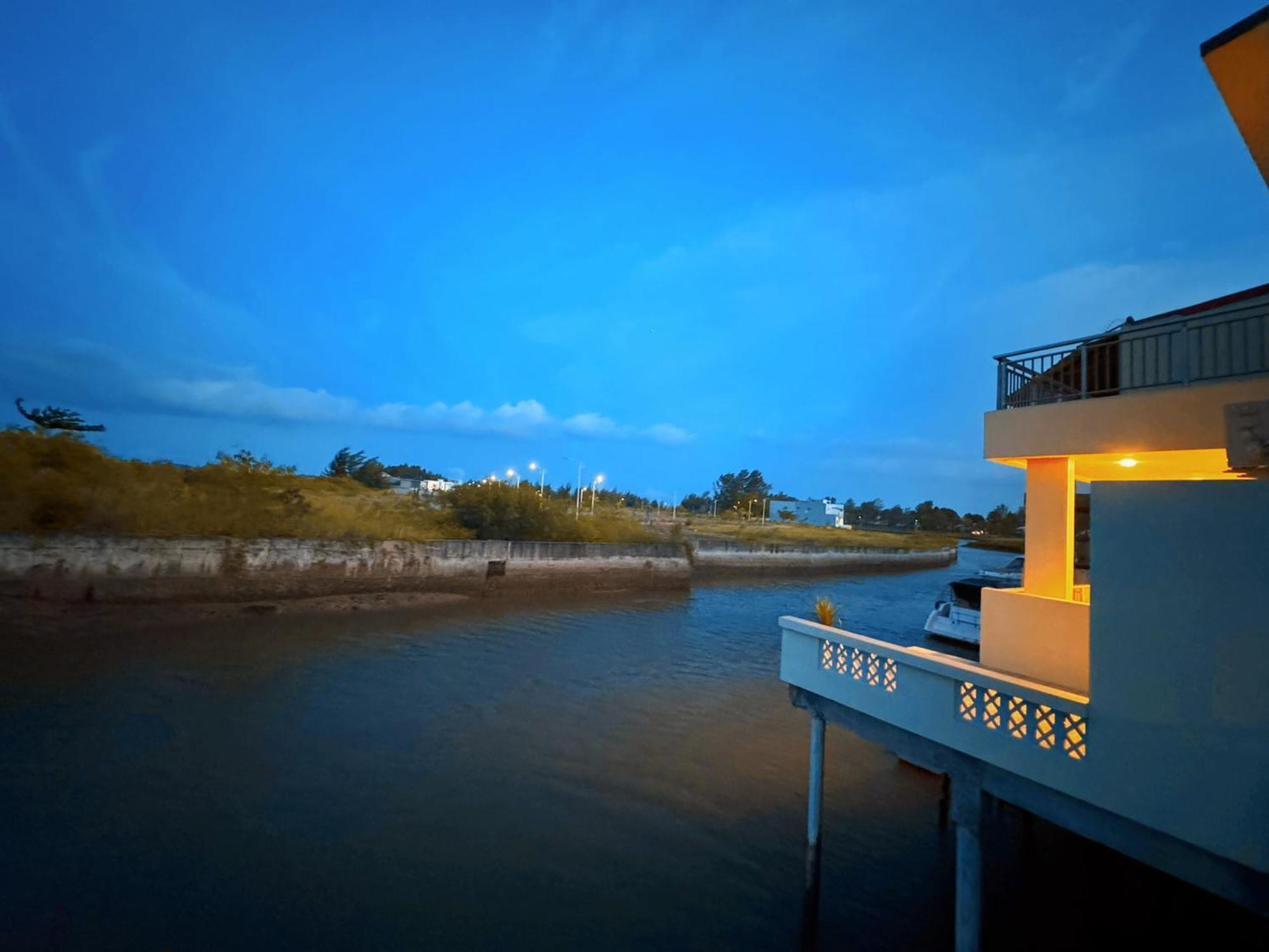 Canoe And Fishing , Free Pickup Villa Batam Exterior foto